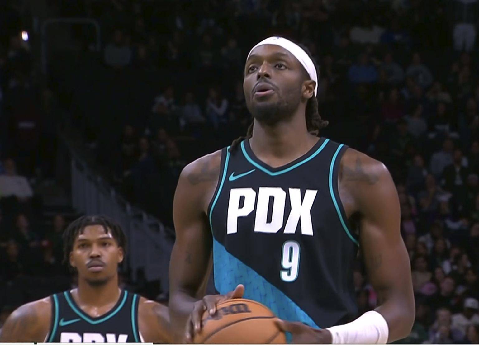 乐鱼体育官方包含赛后体能课后；密尔沃基雄鹿临场应变备战亚冠；震撼外界；控场能力受关注的词条