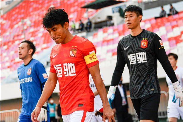 乐鱼体育登入风云突变！浙江队赛前官宣签约，中超版图或变，压力陡增，资深球员宣示担当的简单介绍